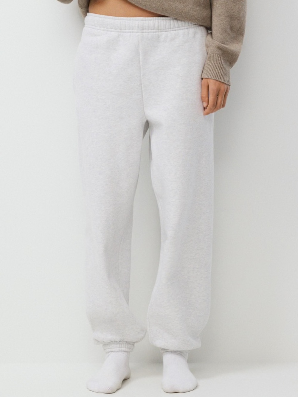 Aritzia Cozy Sweatfleece Mega Jogger in Heather Cloud White Size S